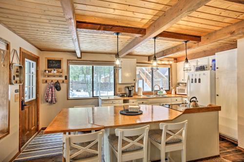 Mountain Chalet w/ Hot Tub by Cle Elum Lake!, Cle Elum (fotografie 8)