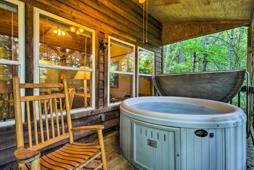 B&B Bryson City - Pet-Friendly Smoky Mountain Cabin Hunt and Fish! - Bed and Breakfast Bryson City