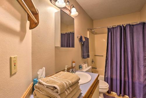 Quiet Lead Condo with Balcony - 5 Mi to Ski Lifts! - image 4