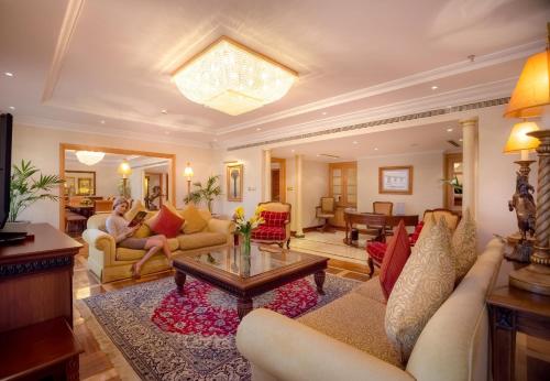 فندق كورنيش أبو ظبي (Corniche Hotel Abu Dhabi) in أبوظبي