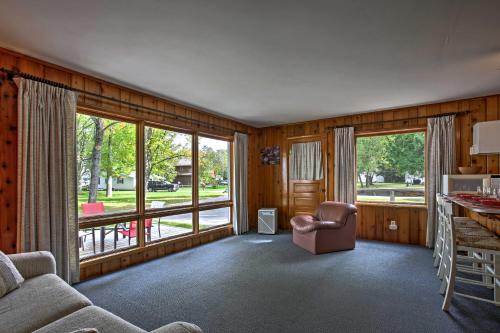 Cozy Alanson Cottage - Steps to Dock on Burt Lake!