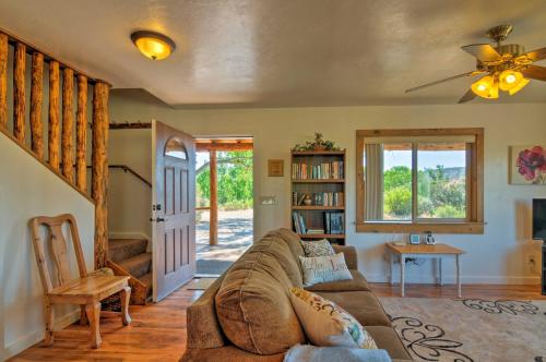 Cozy Henrieville Cabin with Porch Near Bryce Canyon! - image 2