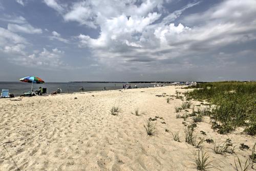 Contemporary Cottage - Walk to Craigville Beach! - main image