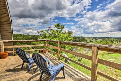 . Rural Texas Escape on 10 Acres with Deck and Sunroom!