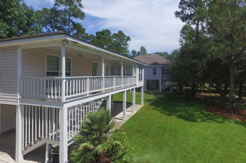 Waterfront Pass Christian Home with Bay Access!