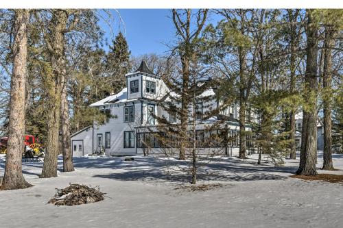 Historic Backus Home, Steps to Pine Mountain Lake! in Pine River (MN)