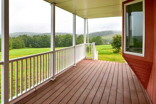 Spacious Country Hideaway with Fire Pit on 48 Acres - image 9