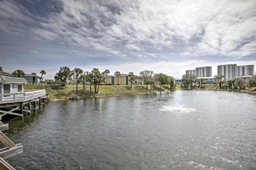 Peaceful Destin Condo with Pools Less Than 2 Miles to Beach! - image 5