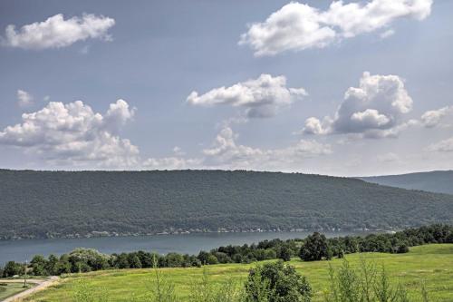 The Grape Escape Naples Home in NY Wine Country! - image 3