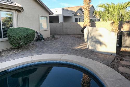 Luxe Home with Pool about 3 Miles to San Tan Mountain Park - image 5