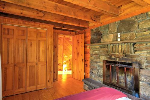 Bearpen Lodge on 125 Acres - Near Belleayre Mtn!