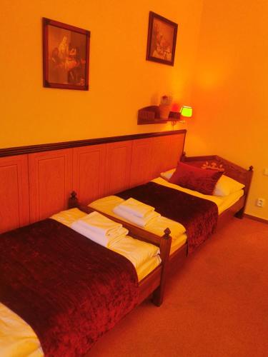 River Star Hotel – Prague, NY