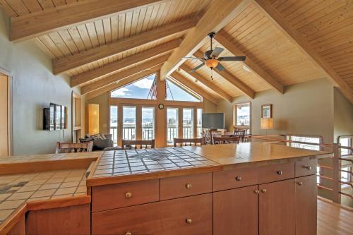 Lakeside Home with Deck and Views 7 Miles to RMNP! - image 7