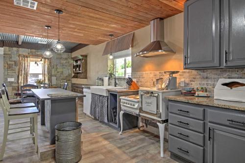 Newly Remodeled Home with Yard in Downtown Caliente!