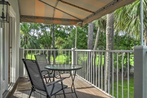 Bright Hilton Head Island Villa - Bike to Beach!