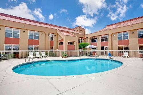 Ramada by Wyndham West Memphis in West Memphis, USA