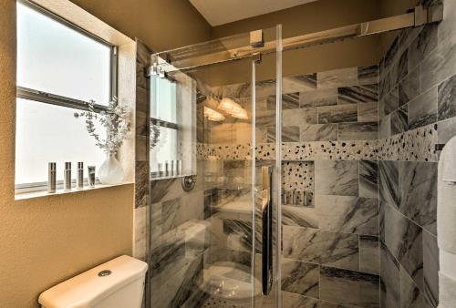 Santa Teresa Home with Private Patio Mins to El Paso - image 9