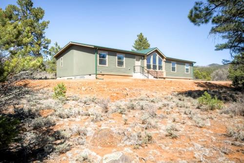 Secluded Boulder House - Next to National Forests! - Boulder Town