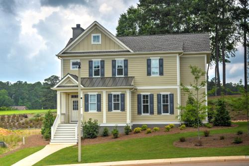 Spacious Family-Friendly Retreat with Winter Rates! in Greensboro, USA
