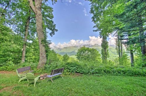 Summit Splendor Smoky Mountain Cabin with Fire Pit in Balsam, USA
