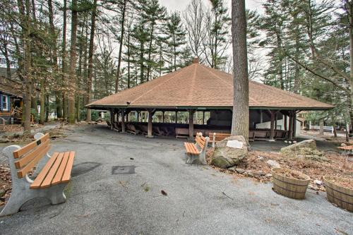 Quaint Gretna Getaway Cottage with Screened Porch! - image 7