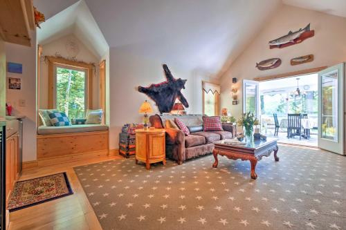 Waterfront Great Pond Cottage with Hot Tub and Deck! in Orono