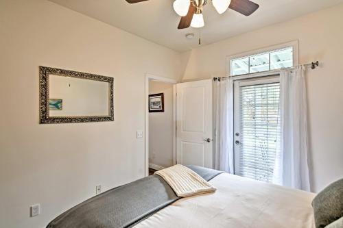 Cozy Pass Christian House with Porch Steps From Beach - image 8