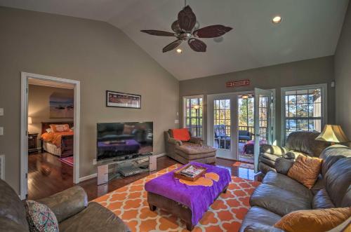 Seneca Townhome on Lake Hartwell Less Than 4 Mi to Clemson