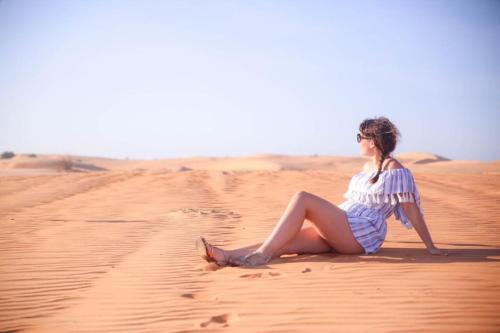 AFRICA ROOTS DESERT