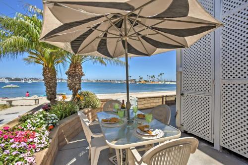 Beachfront San Diego Condo - Mins to SeaWorld! in San Diego, USA