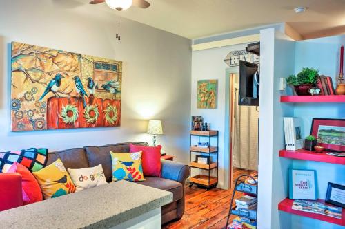Walkable Studio Apartment in Downtown Livingston! in Livingston, USA