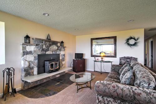 Sequim Condo with View, Easy Access to Private Beach, Sequim (photo 10)