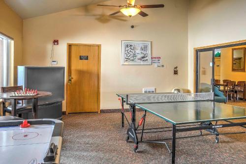Ski-In and Ski-Out Brian Head Condo with Resort Amenities - image 11