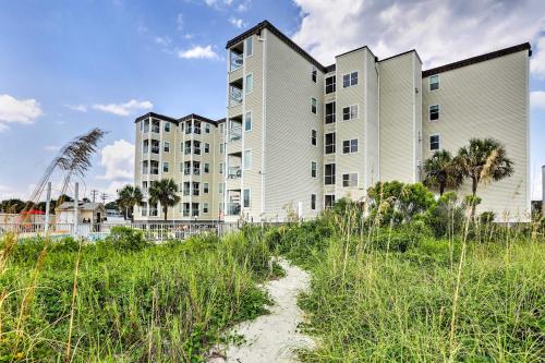 Breezy Seaside Condo Near Myrtle Beach Attractions - image 5