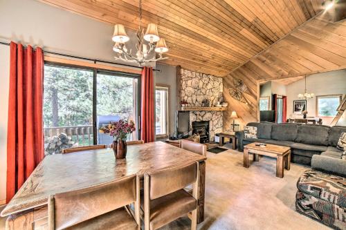 Renovated Mammoth Lakes Retreat with Private Balcony - image 8