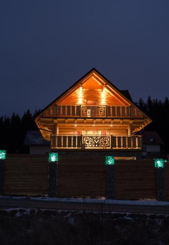 Beskid Wood House - image 9