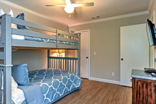 Updated Hilton Head Island Condo - Walk to Beach! - image 5