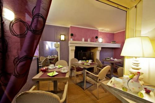 ห้องอาหาร, Hostellerie Maleville, logis hotel Pontet in ซาร์ลา-ลา-กาเนดา