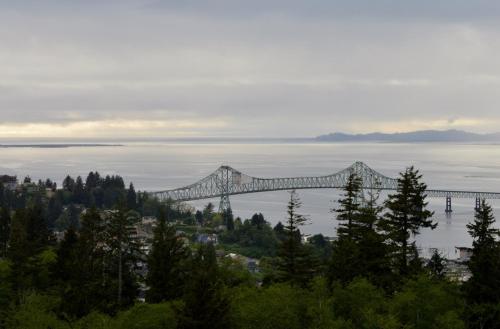 Astoria Painted Lady Historic Apt with River View!