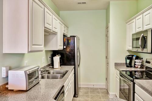 Spacious Myrtle Beach Family Condo with Resort Pool! in Myrtle Beach, USA