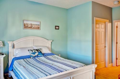 Spacious Myrtle Beach Family Condo with Resort Pool! in Myrtle Beach, USA