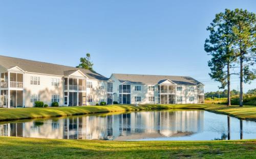 Spacious Myrtle Beach Family Condo with Resort Pool! in Myrtle Beach, USA
