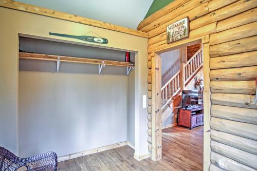 Remote Pentwater Cabin in the Woods 5 Mi to Dtwn Remote Pentwater Cabin in the Woods 5 Mi to Dtwn