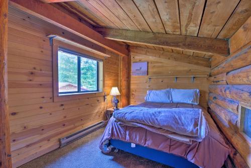 Rustic Idaho Cabin Less Than 11 Mi to Payette Ntl Forest!
