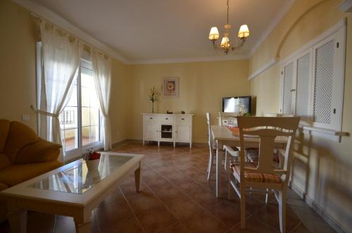 Apartamentos Solmares - image 9