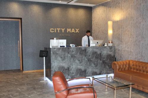 City Max Hotel - image 4