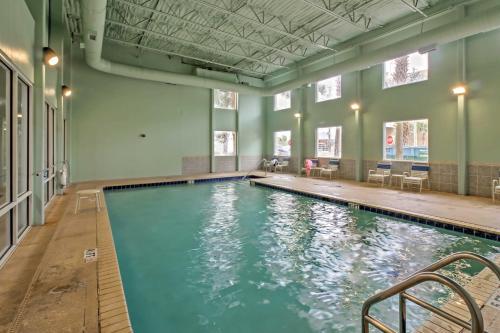 Ocean-Facing Panama City Beach Condo with 3 Pools! - image 7