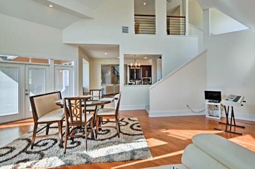 Gorgeous Ocean Springs Waterfront Home w/ Dock! in 密西西比州海洋溫泉 (MS)