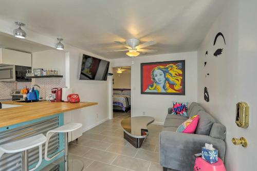 . Trendy Apt on Route 66 - Near Standin on a Corner