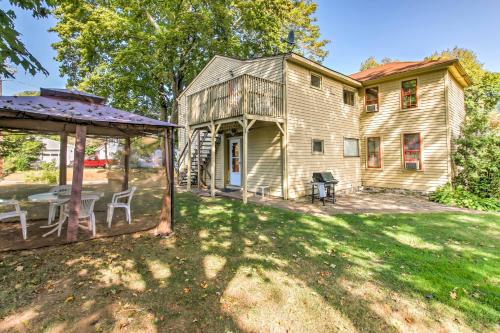 . Stagecoach Inn-Historic Home with Patio by Casinos!